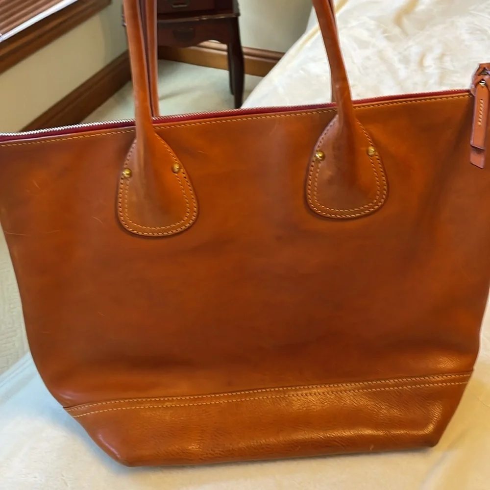 Dooney & Bourke leather handbag - Picture 4 of 9
